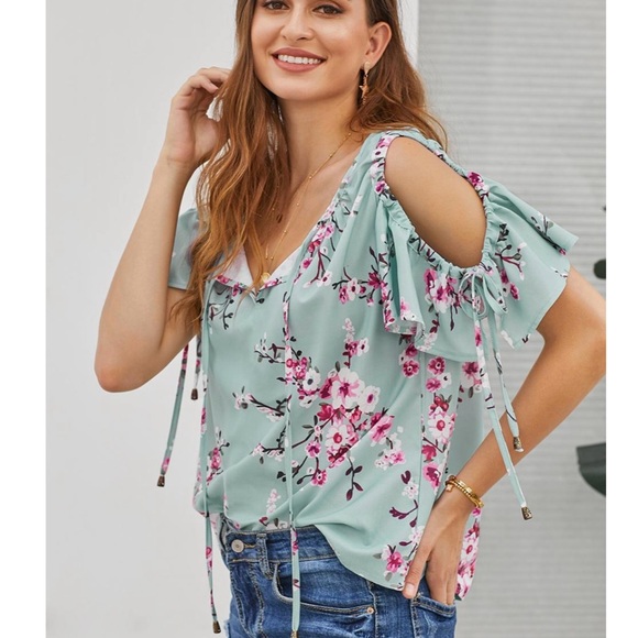 Tops - Floral Cold Shoulder Top